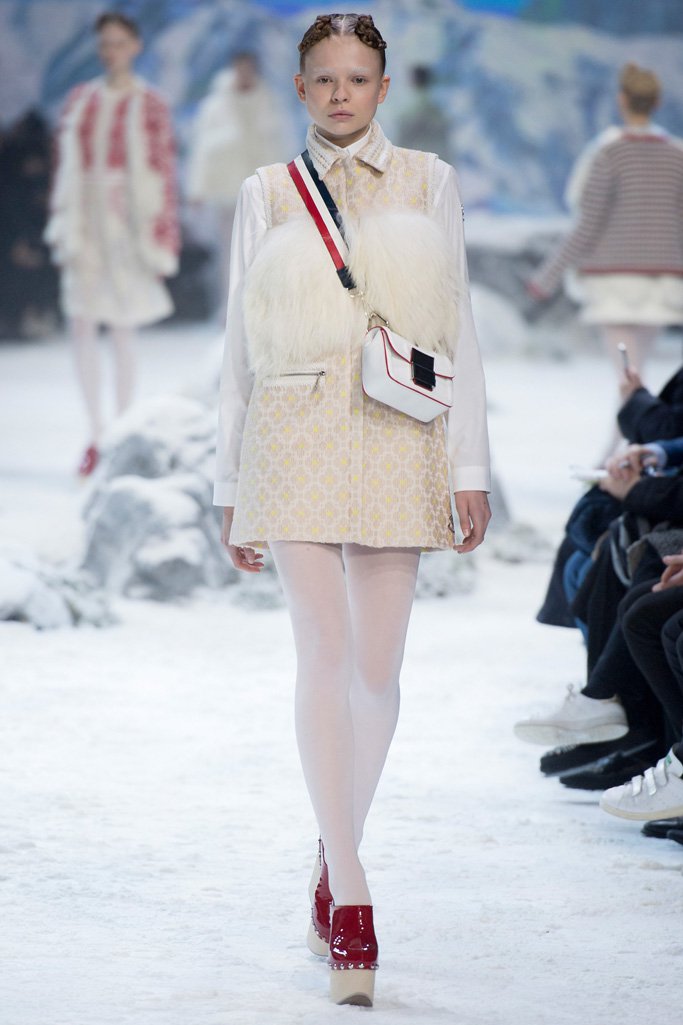 Moncler Gamme Rouge 2024巴黎时装周女装秀