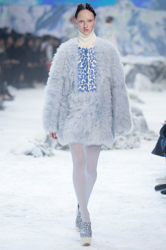 Moncler Gamme Rouge 2024巴黎时装周女装秀