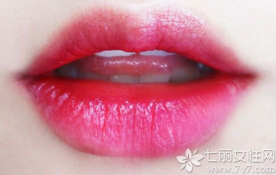 同学聚会妆 粉系新年派对更亮眼