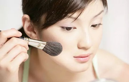 脱妆了怎么补妆 补妆大法一整天精致装妆容