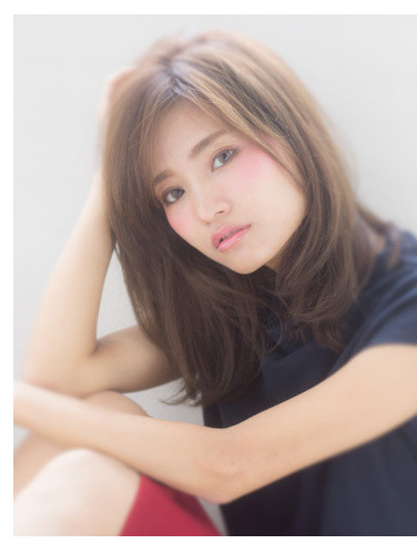 中长发适合什么脸型 方脸妹子轻松Hold住