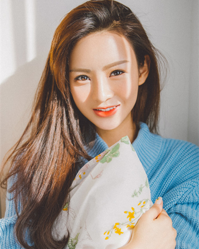小清新长直发发型 那些最受男生喜欢的清新发型