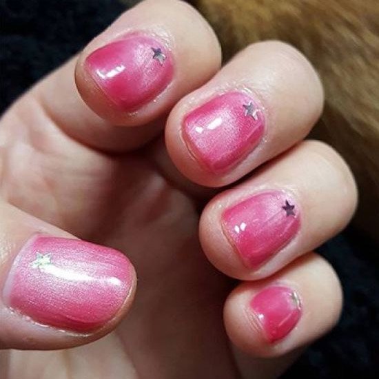 猫眼胶美甲图片 多变猫眼大全，够你灵动一整年了！