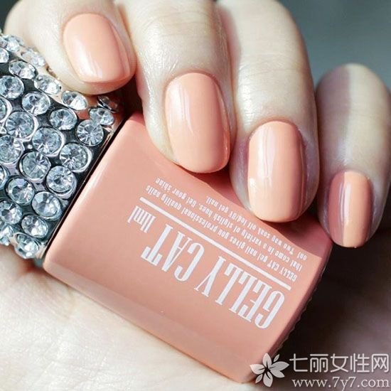 单色美甲图片2024 新款简约纯色美甲