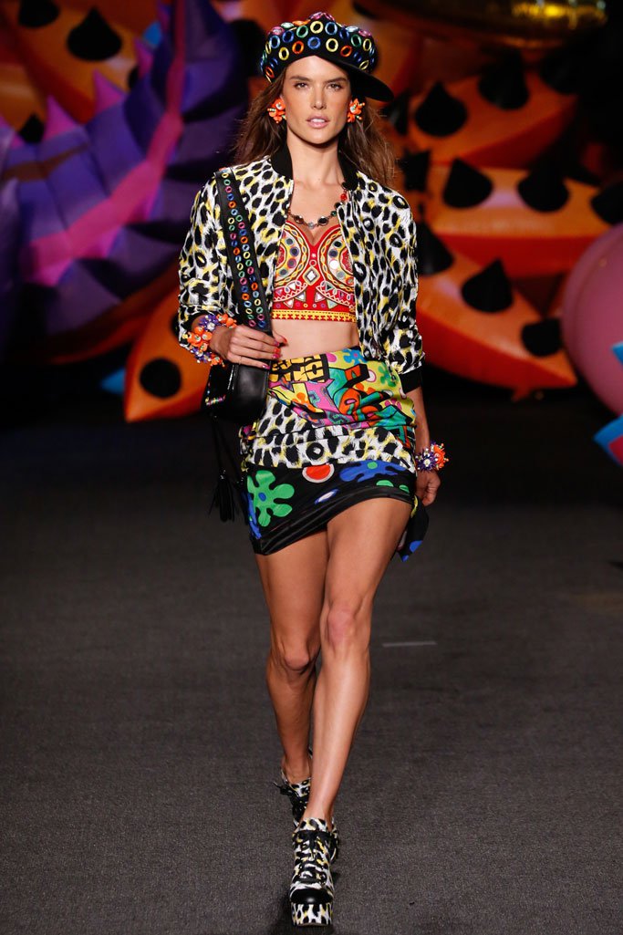 Moschino（莫斯奇诺）洛杉矶2024品牌时装发布会