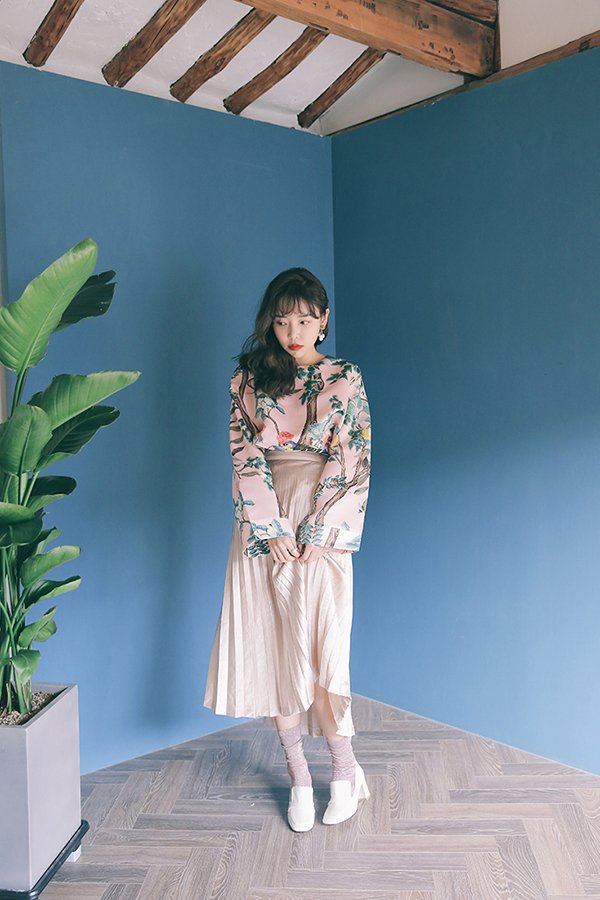 粉色配什么颜色鞋子好看 几款美鞋换不停