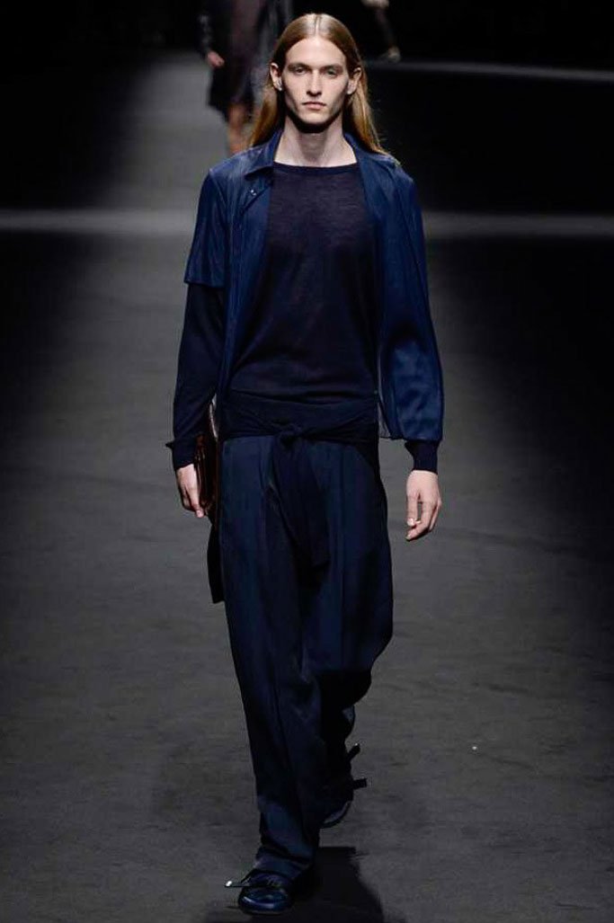 Versace（范思哲）2024米兰时装周男装秀