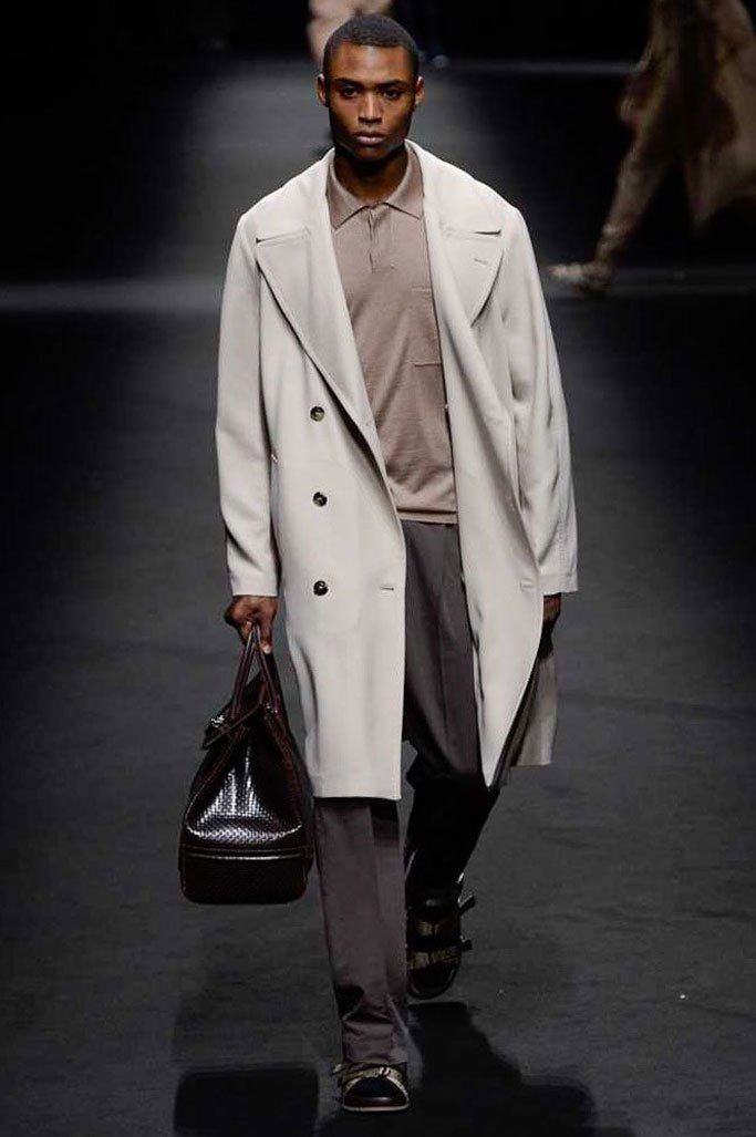 Versace（范思哲）2024米兰时装周男装秀