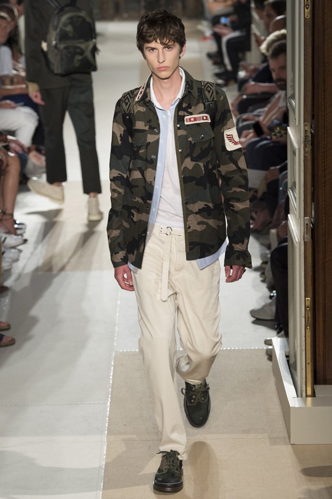 Valentino（华伦天奴）2024巴黎时装发布会男装秀