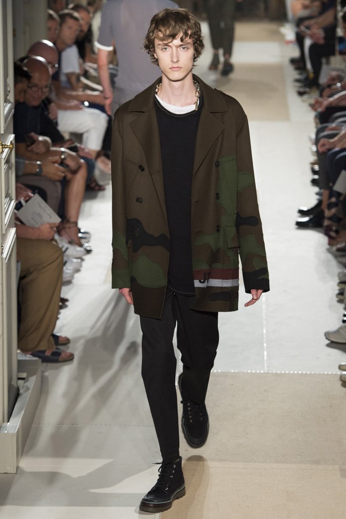 Valentino（华伦天奴）2024巴黎时装发布会男装秀