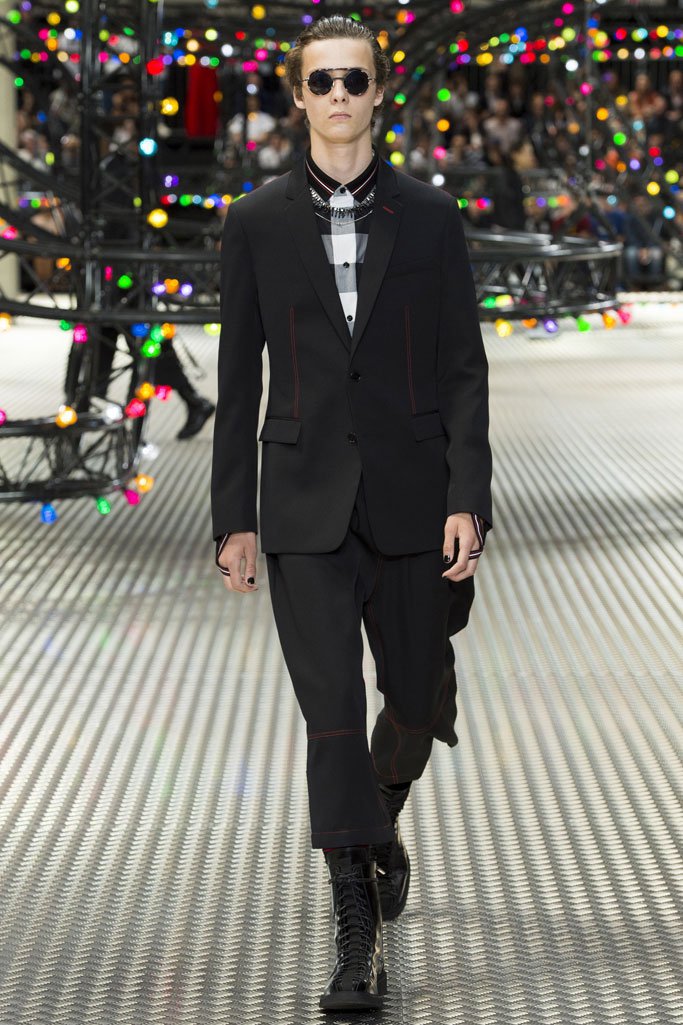 Dior Homme 2024巴黎时装发布会男装秀