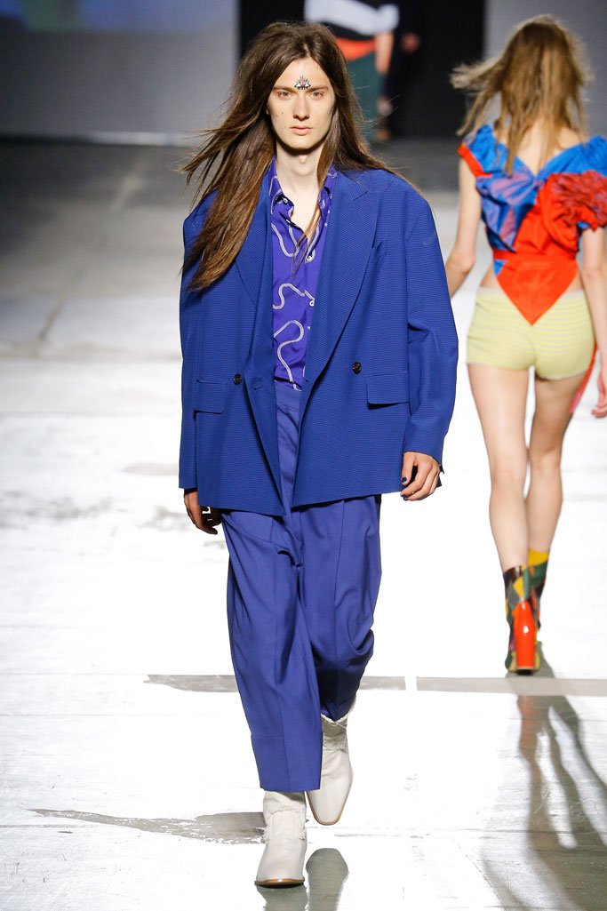 Vivienne Westwood 2024米兰男装发布会男装秀