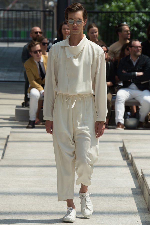 Issey Miyake（三宅一生）2024巴黎男装周男装秀