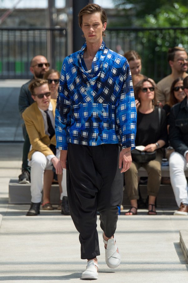 Issey Miyake（三宅一生）2024巴黎男装周男装秀