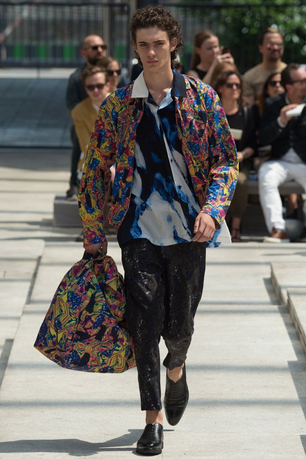 Issey Miyake（三宅一生）2024巴黎男装周男装秀