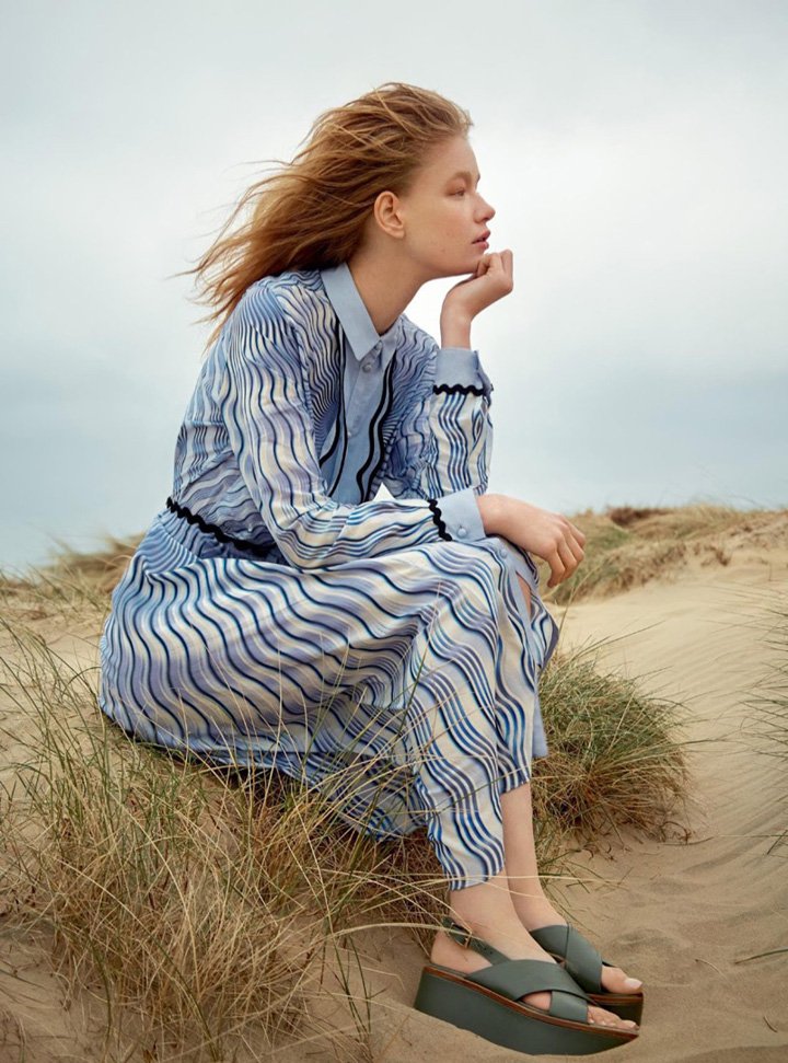 模特Hollie-May Saker演绎最新《Harper's Bazaar》时尚杂志大片