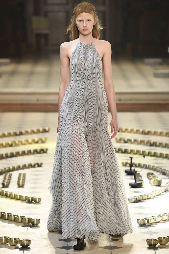 Iris van Herpen 2024巴黎时装周女装高级定制秀