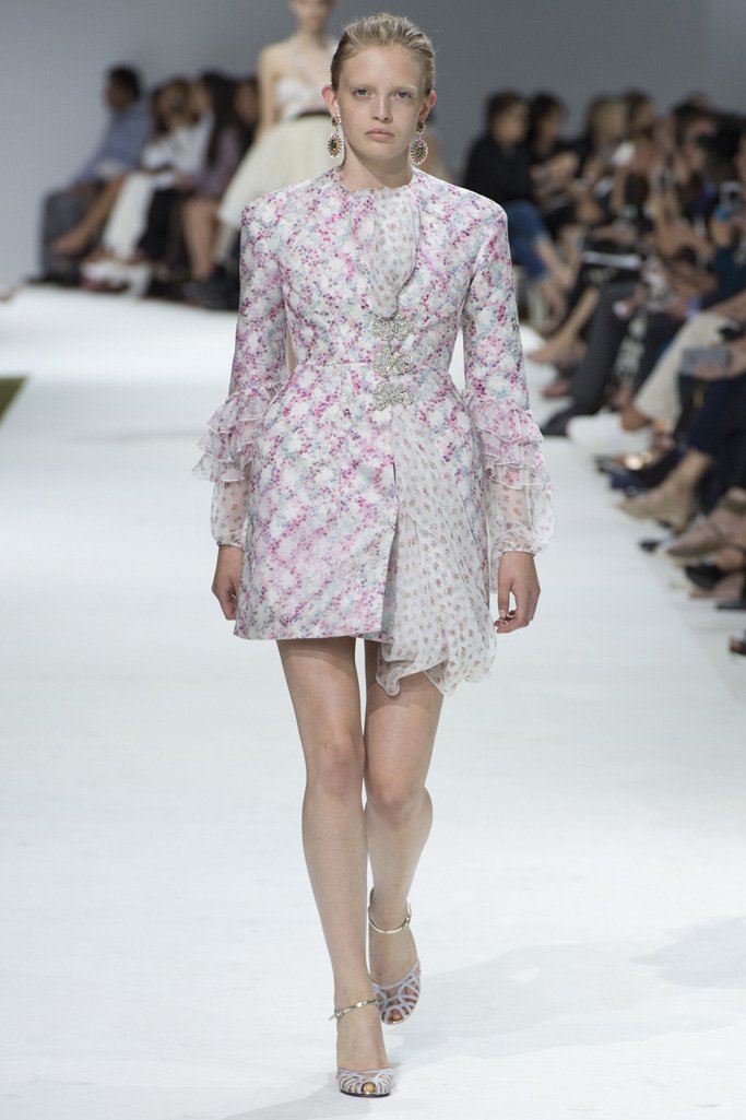 Giambattista Valli 2024巴黎时装周女装高级定制秀