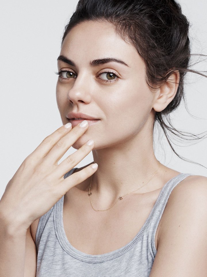女星 Mila Kunis演绎《Glamour》时尚杂志大片