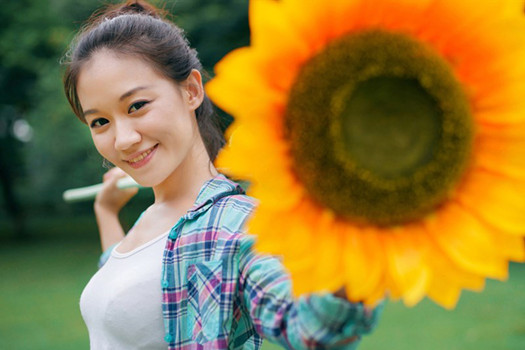 油性头发几天洗一次最好 合理洗头才能还秀发健康
