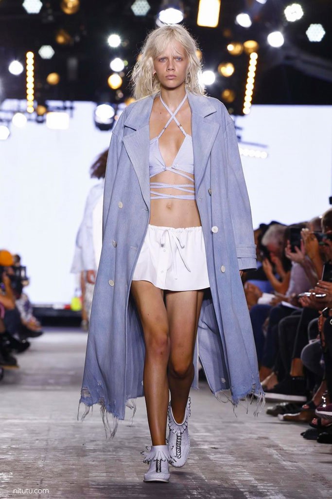 Alexander Wang（亚历山大·王）2024纽约时装周时装秀