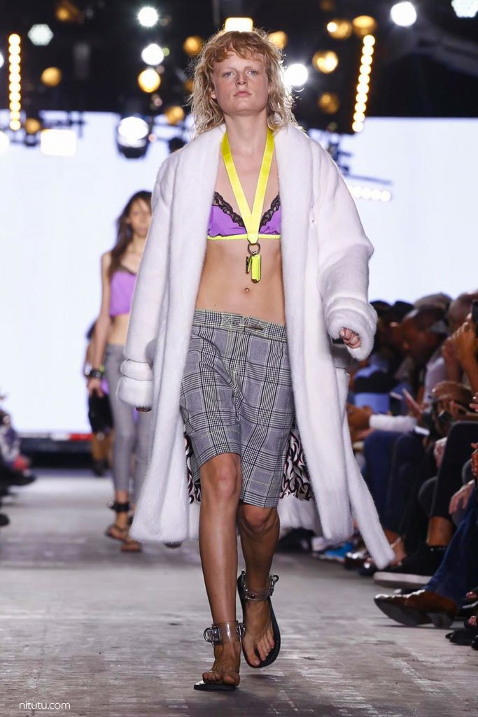 Alexander Wang（亚历山大·王）2024纽约时装周时装秀