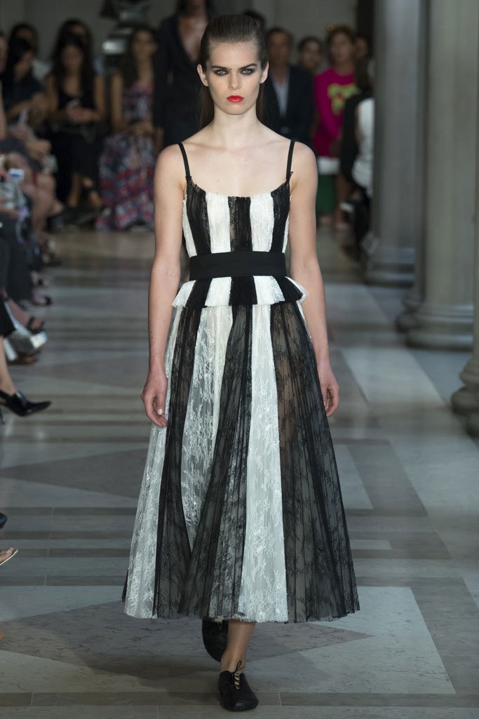 Carolina Herrera（卡罗琳娜·埃莱拉）2024纽约时装周时装秀
