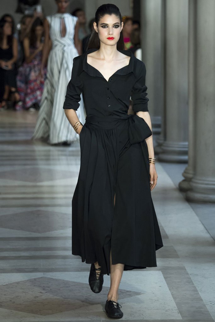 Carolina Herrera（卡罗琳娜·埃莱拉）2024纽约时装周时装秀