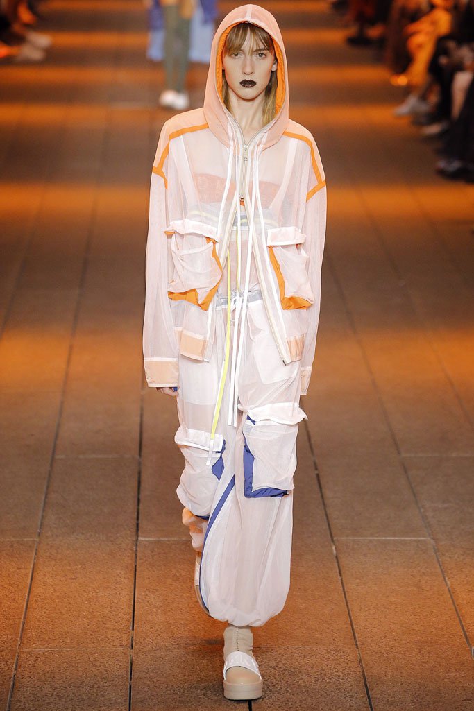 Donna Karan（唐娜·凯伦）2024纽约时装周时装秀