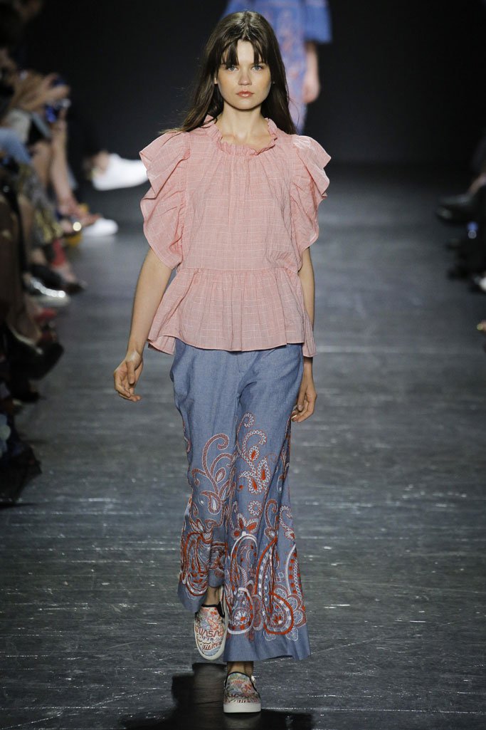Vivienne Tam（谭燕玉）2024纽约时装周女装秀
