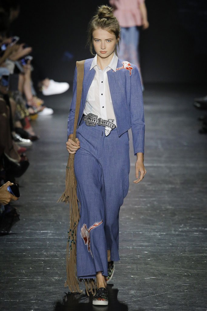 Vivienne Tam（谭燕玉）2024纽约时装周女装秀