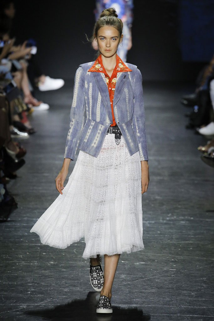 Vivienne Tam（谭燕玉）2024纽约时装周女装秀