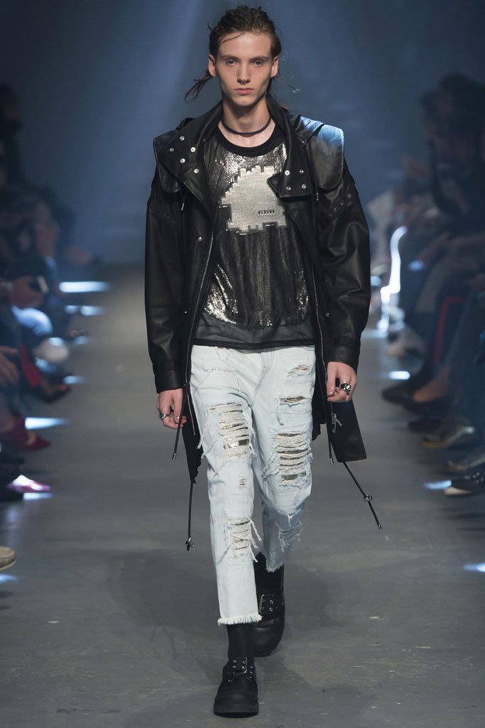 Versus Versace 2024伦敦时装发布会女装秀