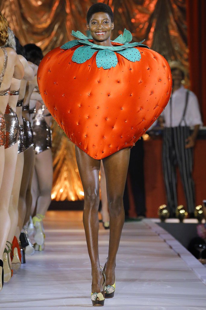 Charlotte Olympia 2024伦敦时装周女装秀