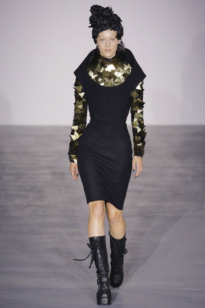 Gareth Pugh（加勒斯·普）2024伦敦时装周女装发布会