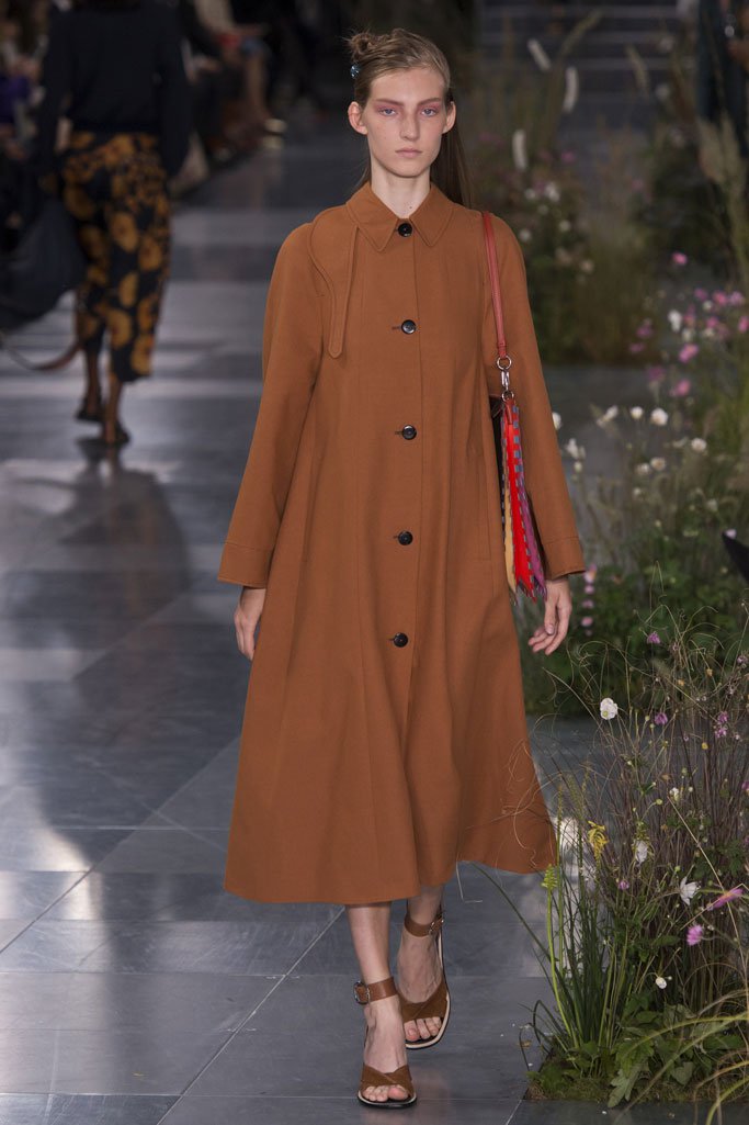 Paul Smith（保罗·史密斯）2024伦敦时装周女装秀