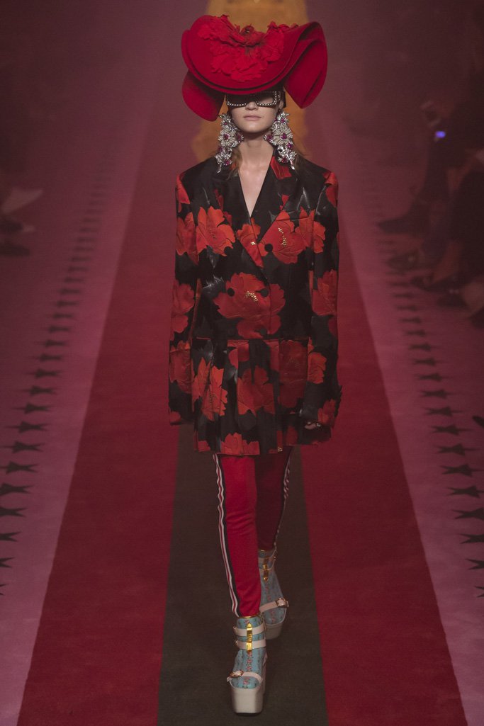 Gucci（古驰）2024米兰时装发布会女装秀