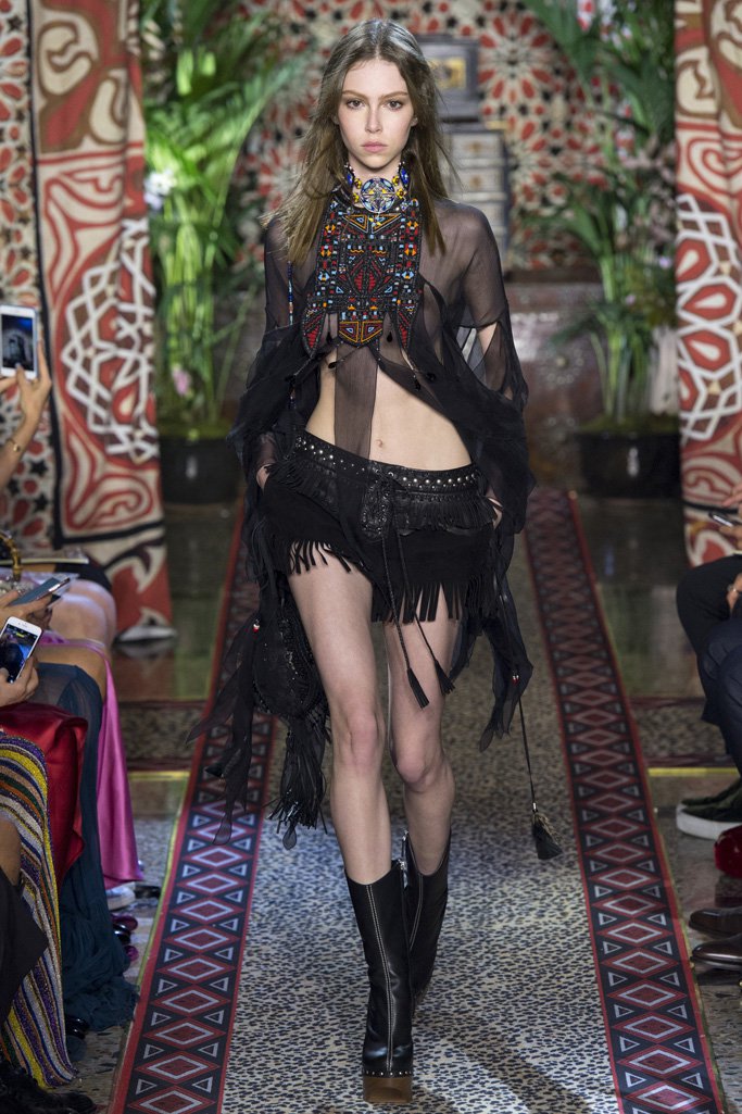 Roberto Cavalli（罗伯特·卡沃利）2024米兰时装周时装秀