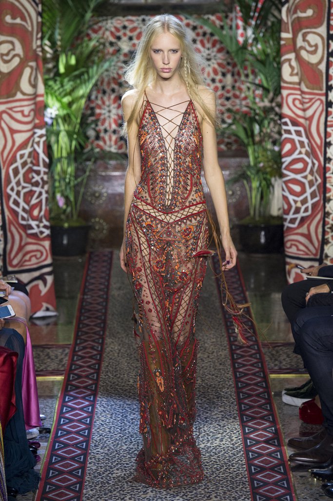 Roberto Cavalli（罗伯特·卡沃利）2024米兰时装周时装秀