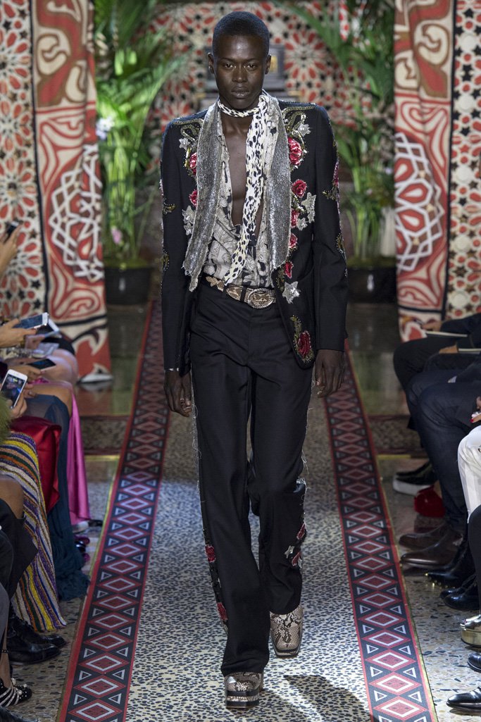 Roberto Cavalli（罗伯特·卡沃利）2024米兰时装周时装秀