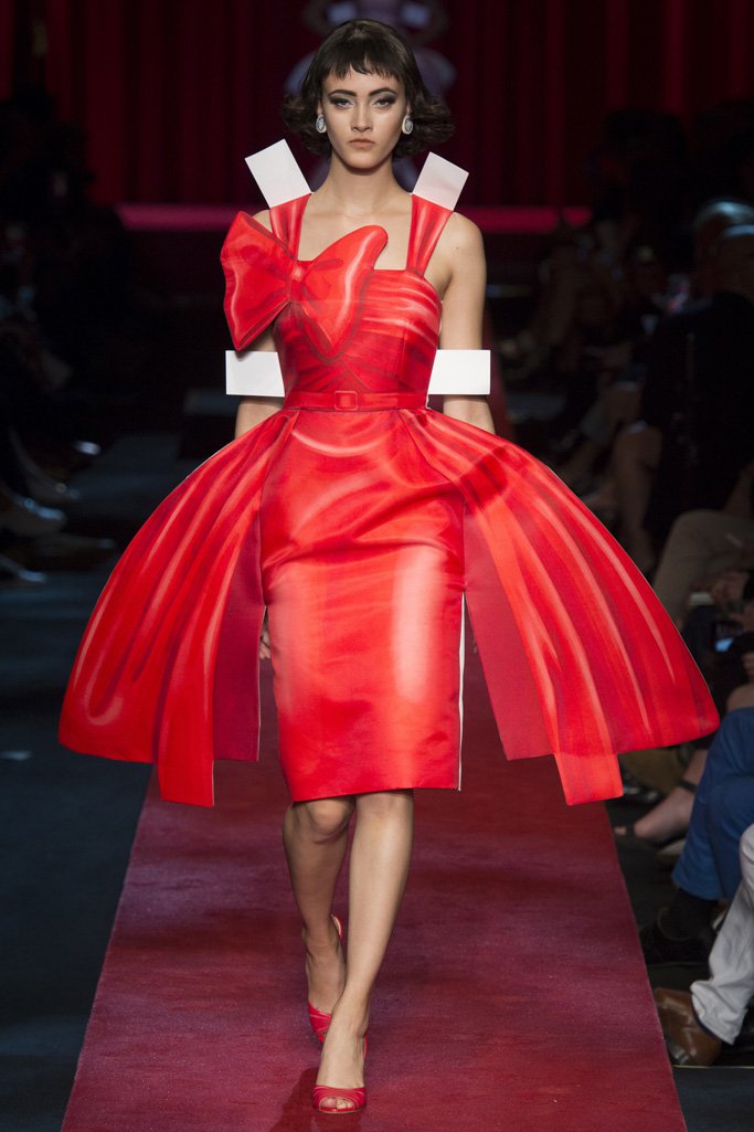 Moschino（莫斯奇诺）2024米兰时装周女装秀