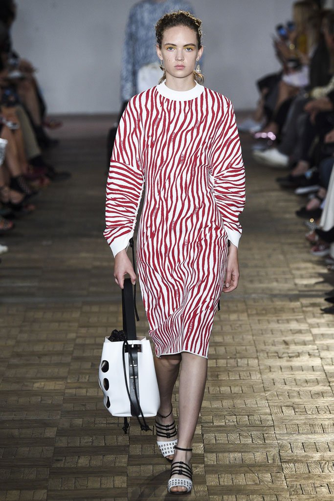 Sportmax（斯宝麦斯）2024米兰时装周女装秀