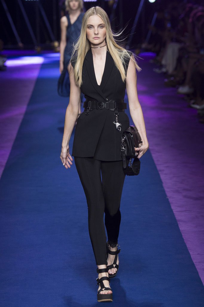 Versace（范思哲）2024米兰时装周女装秀