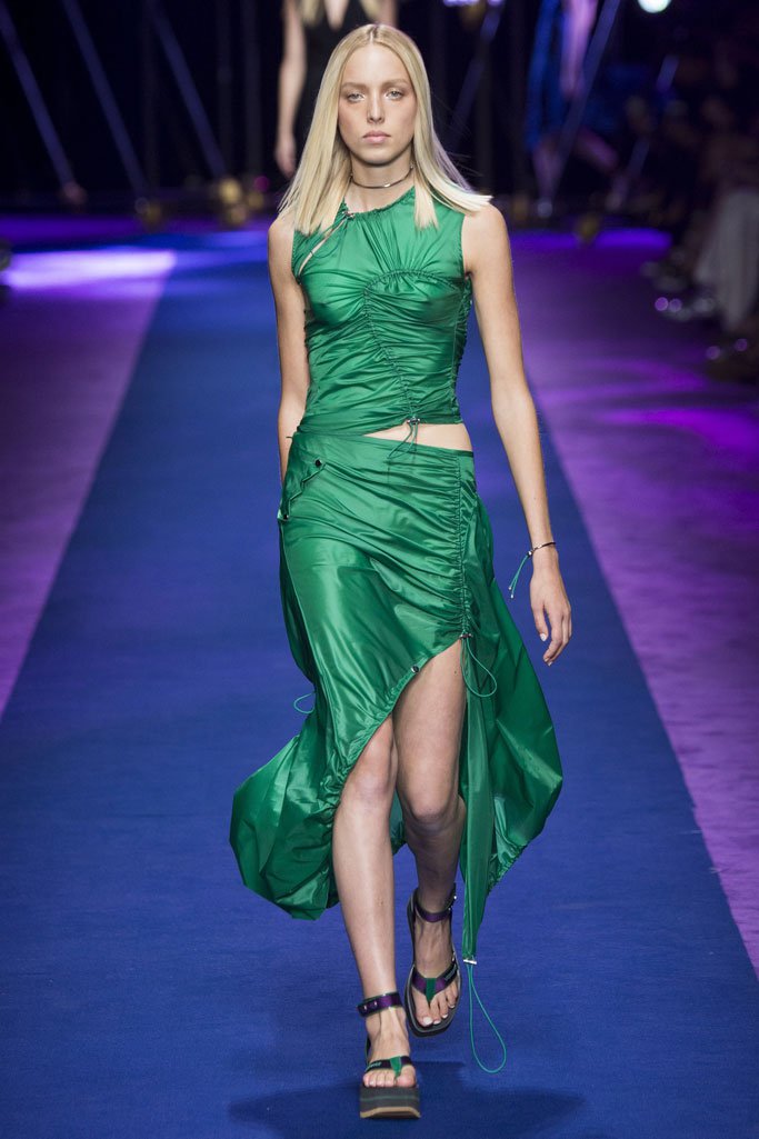 Versace（范思哲）2024米兰时装周女装秀