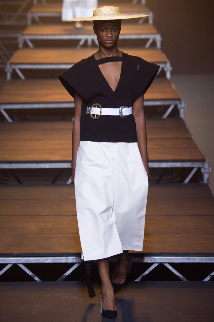 Jacquemus 2024巴黎时装周时装秀