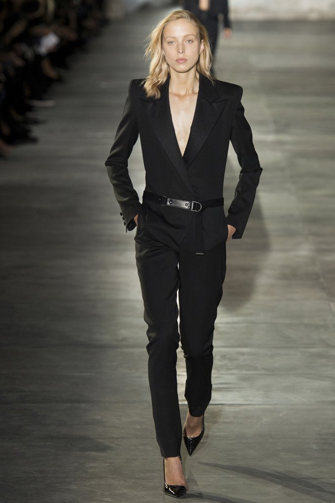 Saint Laurent（圣罗兰）2024春夏巴黎时装周时装秀