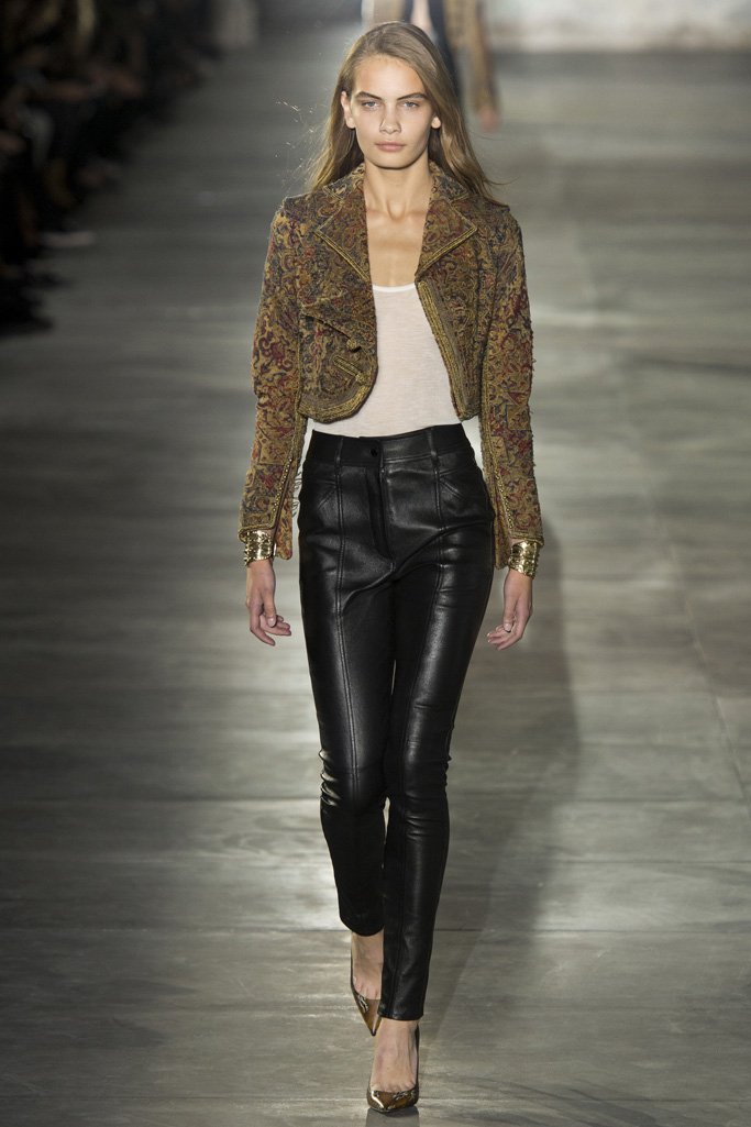 Saint Laurent（圣罗兰）2024春夏巴黎时装周时装秀