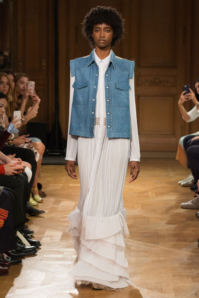 Vionnet（薇欧奈）2024巴黎时装周女装时装秀