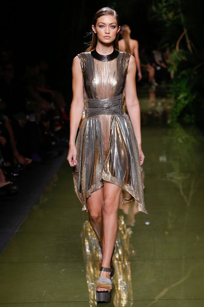 Balmain（巴尔曼）2024春夏巴黎时装周女装秀