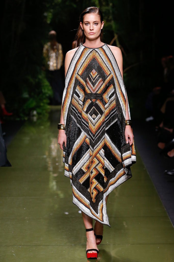 Balmain（巴尔曼）2024春夏巴黎时装周女装秀